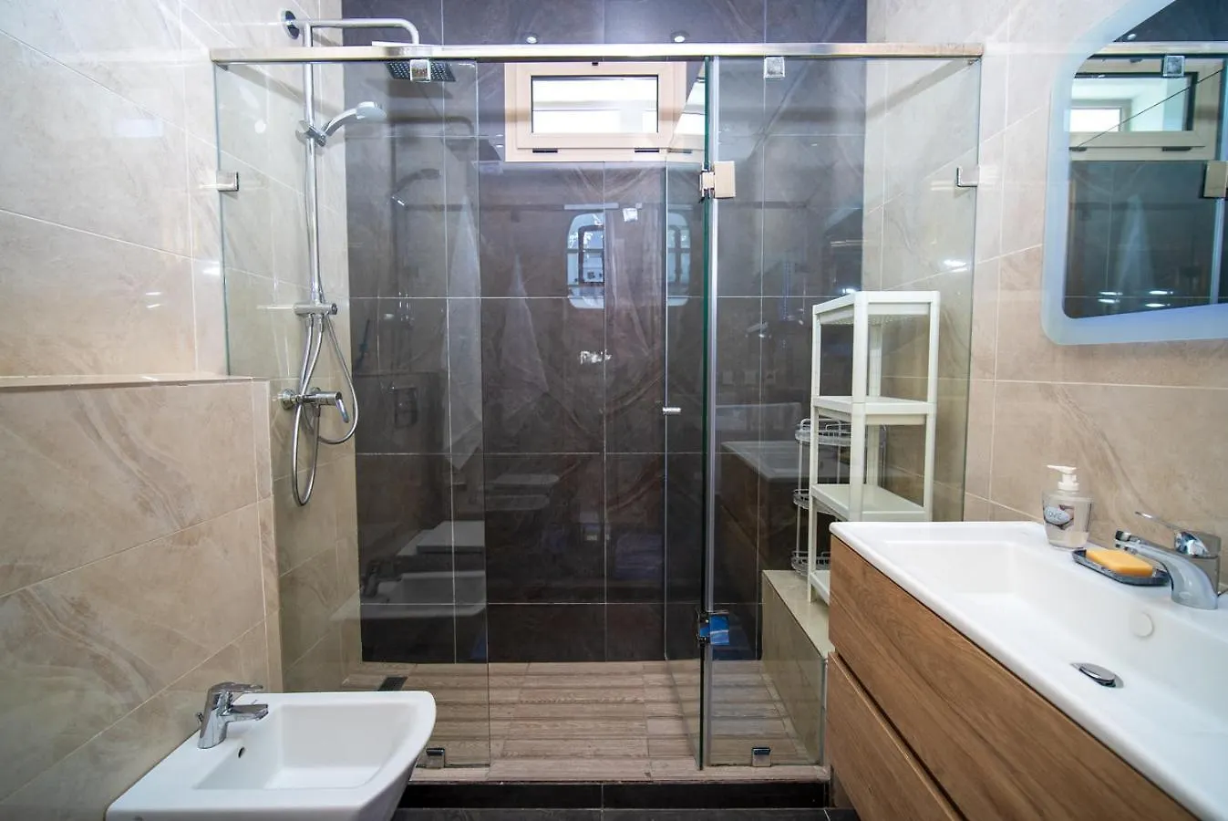 Welcome To Casa Luxe 3 King Beds Near Cfc & Tram Kazablanka
