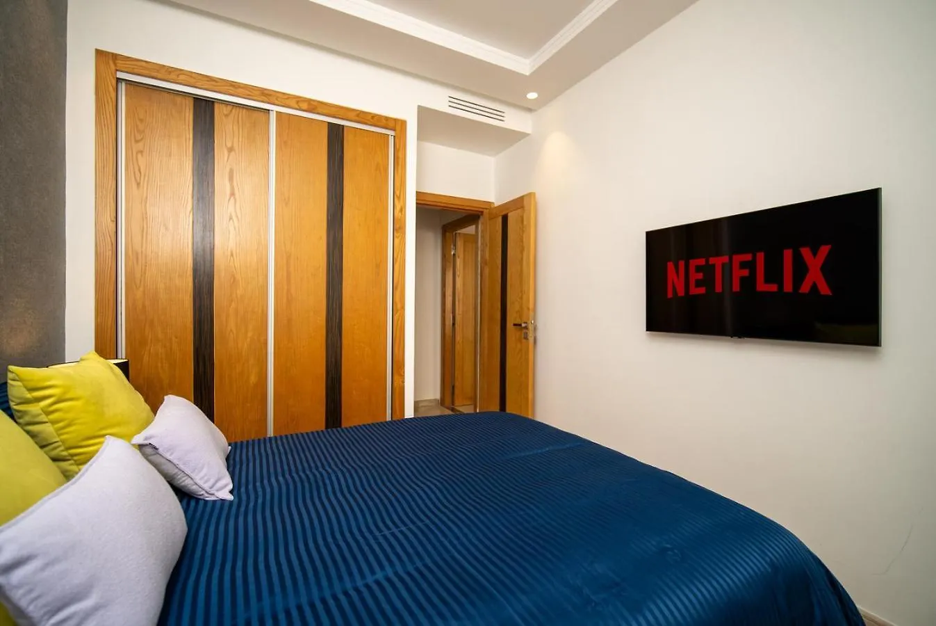 Daire Welcome To Casa Luxe 3 King Beds Near Cfc & Tram Kazablanka