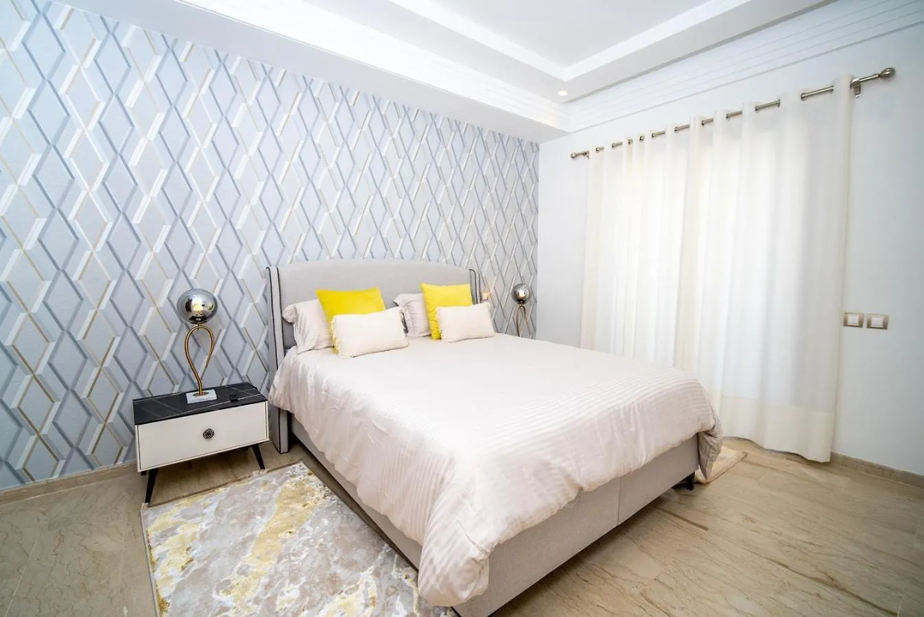 Welcome To Casa Luxe 3 King Beds Near Cfc & Tram Casablanca 0*,